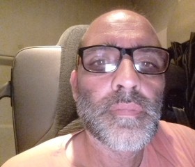 olivier, 50, Henin-Beaumont
