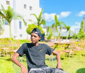 Boubakari, 22, Maroua