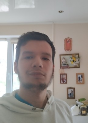 Denis, 23, Russia, Enem