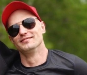 Roman Chernega, 40, Saint Petersburg
