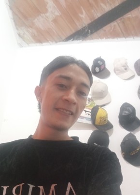 Kevin b из Medellín 22 года