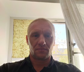 Павел Лазуткин, 48 лет, Омск