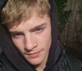 Owen, 19, Broughton Astley