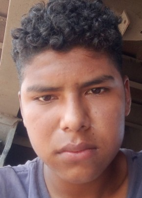José, 19, República de El Salvador, San Salvador