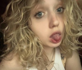 Alina, 21, Yekaterinburg