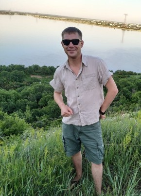 Anton, 39, Russia, Balakovo