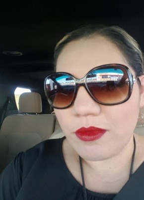 Karen Derna, 38, United States of America, Hilo