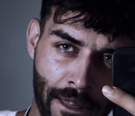 KHPLWAK, 20, Folkestone