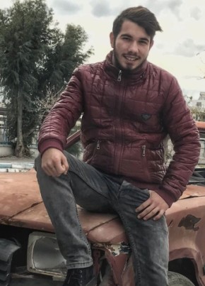 Emirhan, 26, Türkiye Cumhuriyeti, Bergama