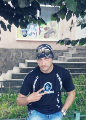 Юрій, 35, Україна, Білки