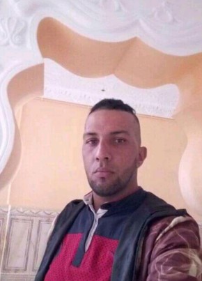 yernaz Slimane, 29, People’s Democratic Republic of Algeria, Sebdou