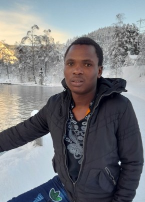 Moses Zabayo , 25, Kongeriket Noreg, Drammen