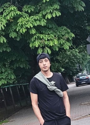 Farid из Warszawa 31 год