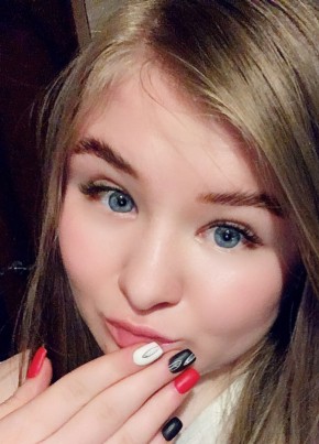 Кристина, 23, Россия, Белогорск (Амурская обл.)