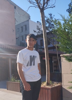 Cebo из Ankara 18 лет
