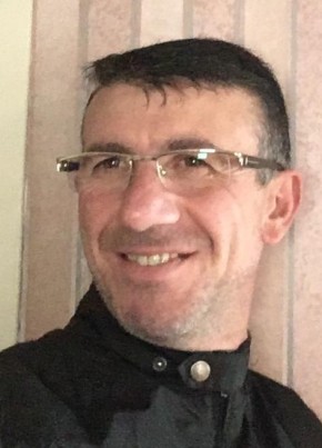 Irakli, 54, Latvia, Riga