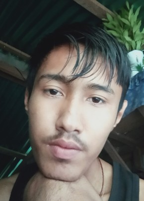 kyaw zaw, 20, Myanmar (Burma), Rangoon