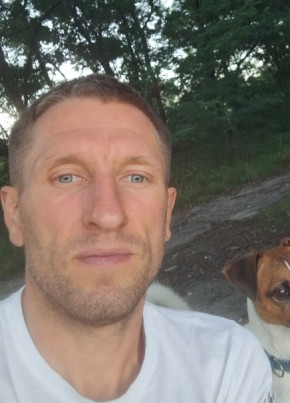 Андрей из Воронежа 42 года