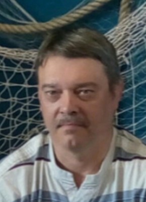 Роман из Новокуйбышевска 52 года