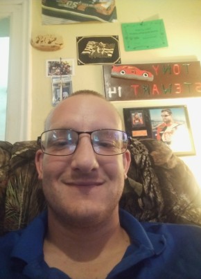 Cole, 31, United States of America, Bay City (State of Michigan)