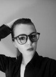 Alena, 29, Moscow