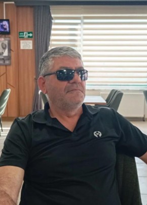 Mustafa из Antalya 49 лет