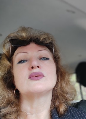 Lara, 62, Russia, Saint Petersburg