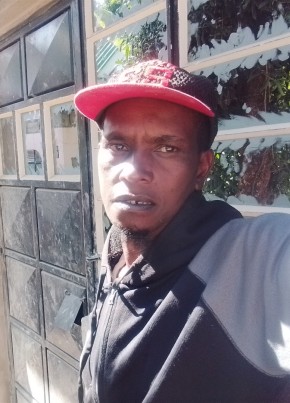 Stephen Kibuthu из Nairobi 37 лет