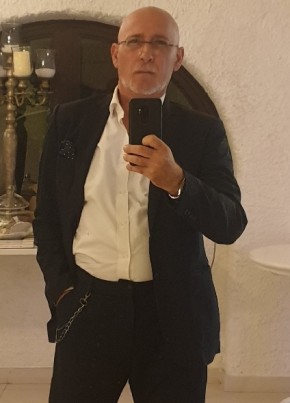 Massimo, 54, Repubblica Italiana, Roma