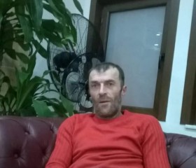 Zurab, 50, Tbilisi