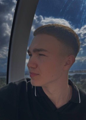 Виталий из Санкт-Петербурга 24 года