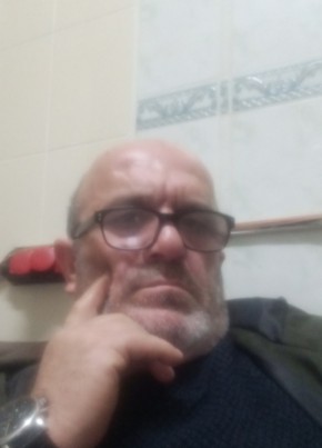 Yilmaz, 55, Türkiye Cumhuriyeti, İstanbul