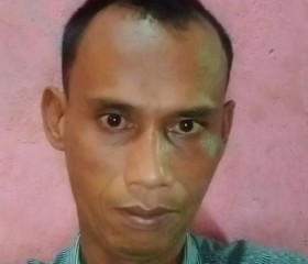 gun, 37, Jambi City