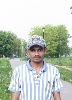 Rizwan alam из Los Angeles 22 года