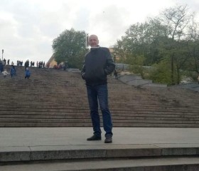 Василий, 58 лет, Київ