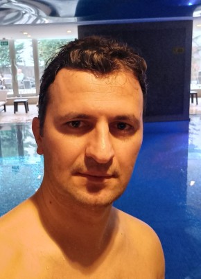 Ysn, 32, Türkiye Cumhuriyeti, İzmir