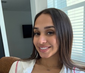 Camila, 24, Sofia