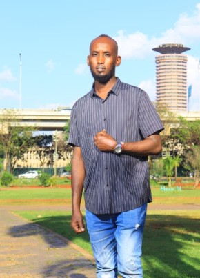 Mo из Nairobi 38 лет