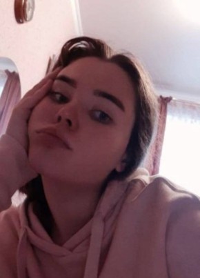 Алена, 23, Россия, Москва