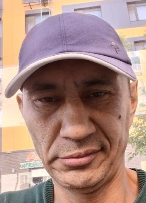 Данат из Астаны 47 лет