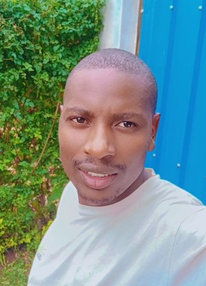 Scottfield из Nairobi 27 лет