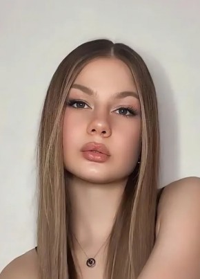 Милана из Новосибирска 19 лет
