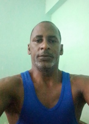 Raul Oropesa, 43, República de Cuba, Diez de Octubre