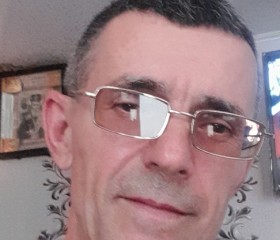 Виктор, 59 лет, Floreşti