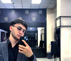 Kamronbe, 22, Denov