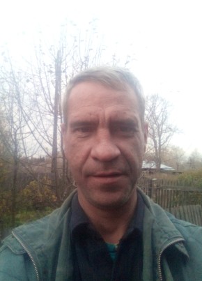 Денис из Бийска 48 лет