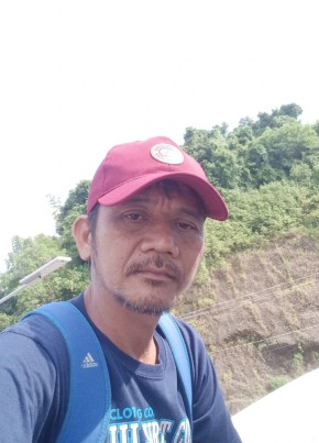 Roger A.Teaño, 45, Pilipinas, Lungsod ng San Fernando (Ilocos)