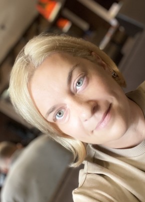 Елена, 42, Россия, Санкт-Петербург