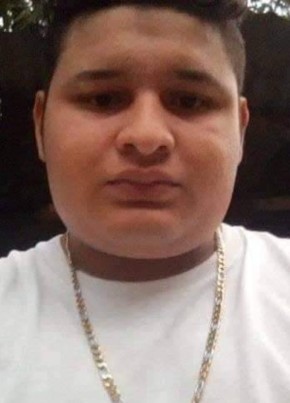 Jose Lainez, 24, República de Honduras, La Ceiba