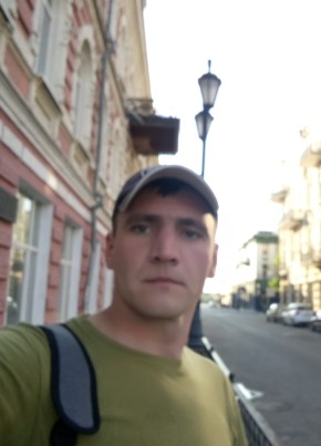 Кирилл, 37, Россия, Казань